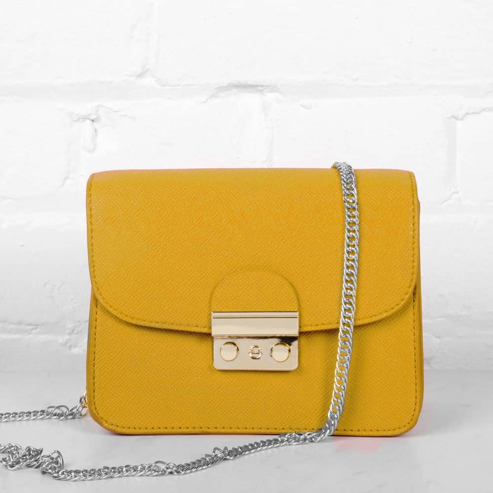 Bright Purse With Chain - Imagen 3